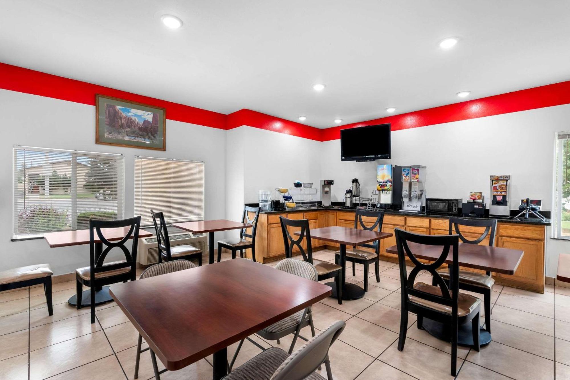 Econo Lodge Panguitch Near Bryce Canyon Экстерьер фото